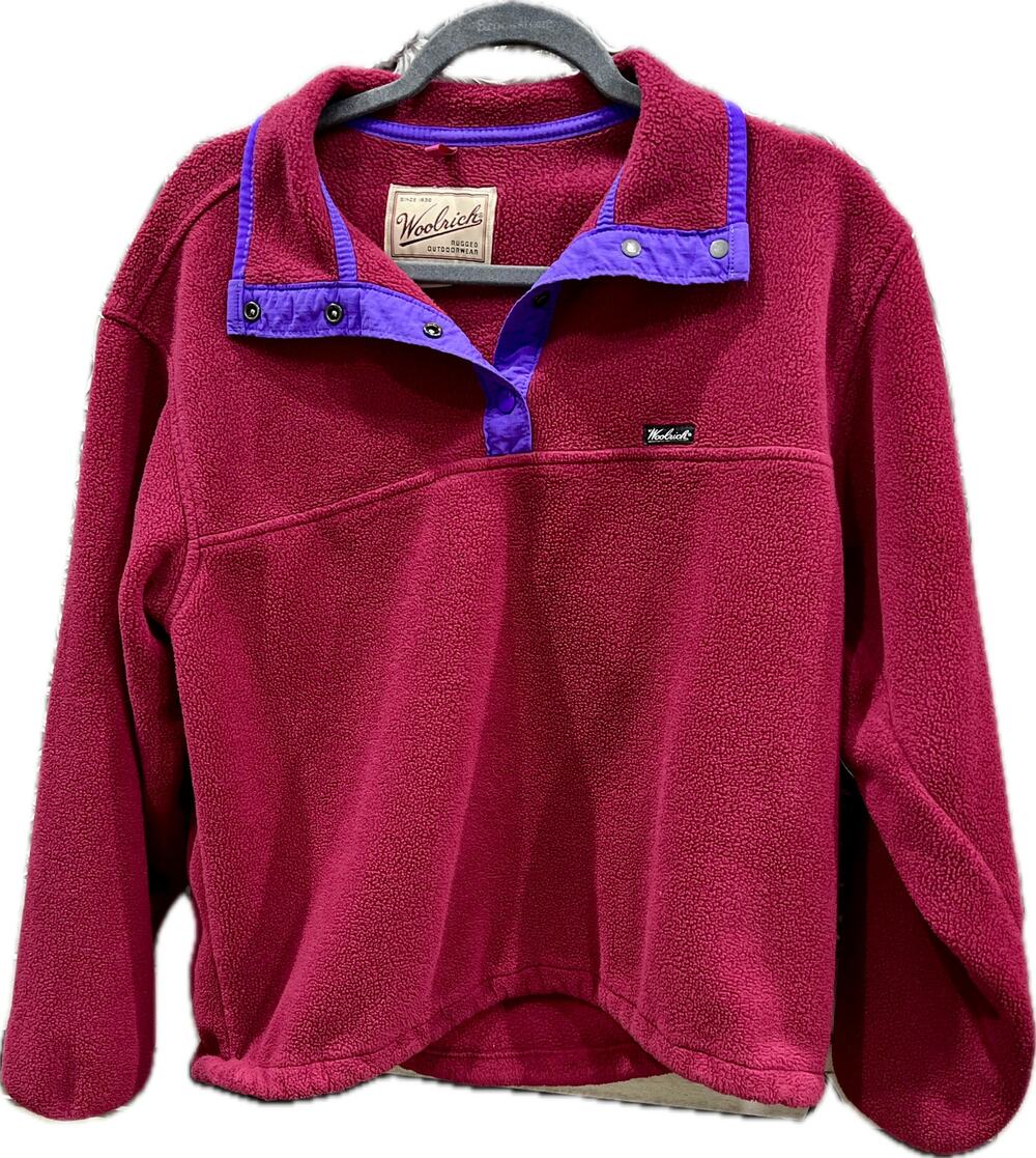 Vintage Women’s Woolrich Polartec Raspberry Colored Fleece Pullover Size M